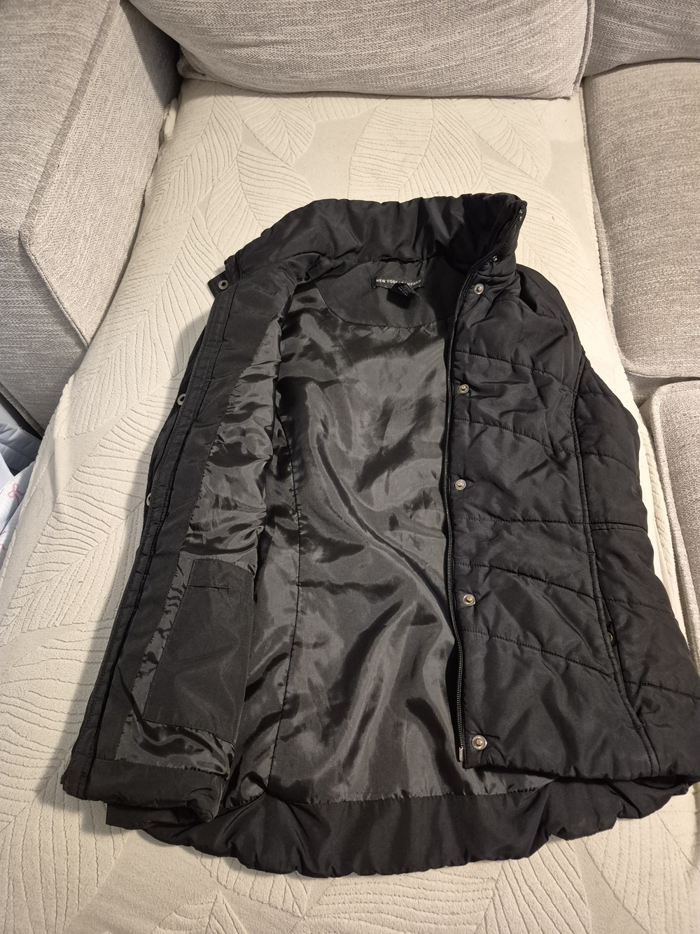 New York & Company Black Women's Puffer Jacket - Picture 2 of 3